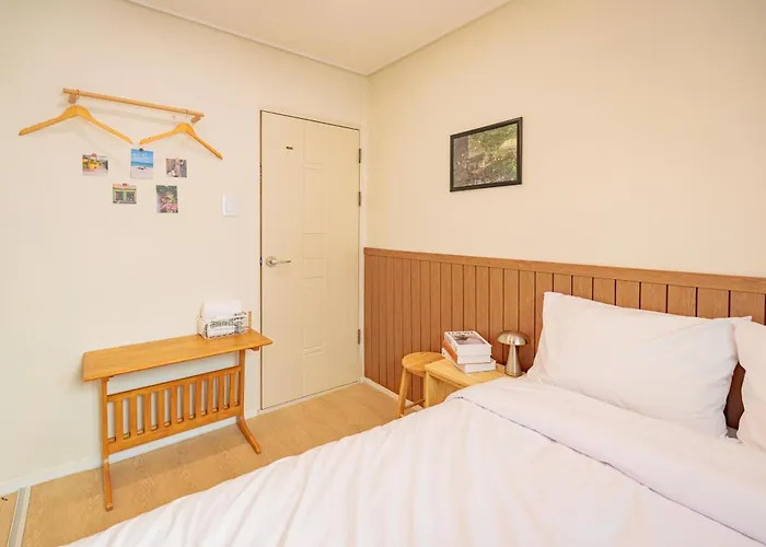 Wayhome Gasan Hostel